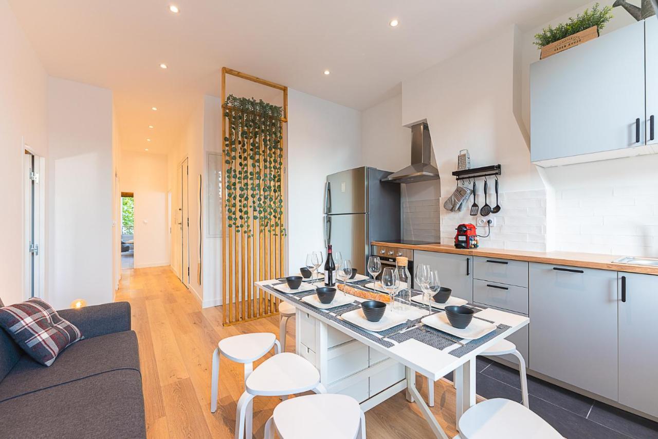 Appartement Magnifique T5 rénové hypercentre 4 à 8 personnes à Marseille Extérieur photo